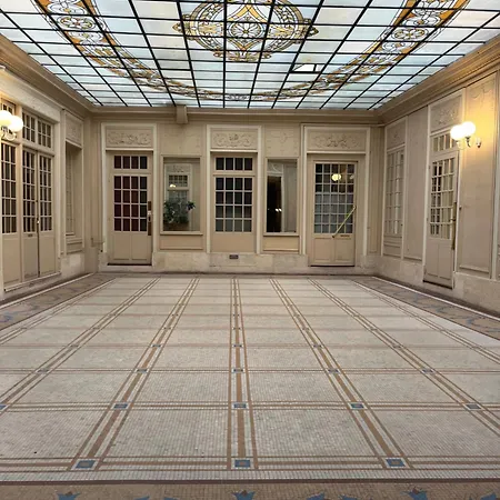 Place à 2 Minutes Du Musée Louvre Vivez à Pied Alloggio in famiglia Parigi
